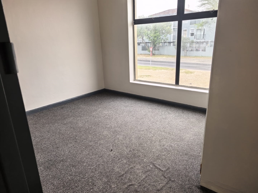 To Let 3 Bedroom Property for Rent in Parklands Western Cape